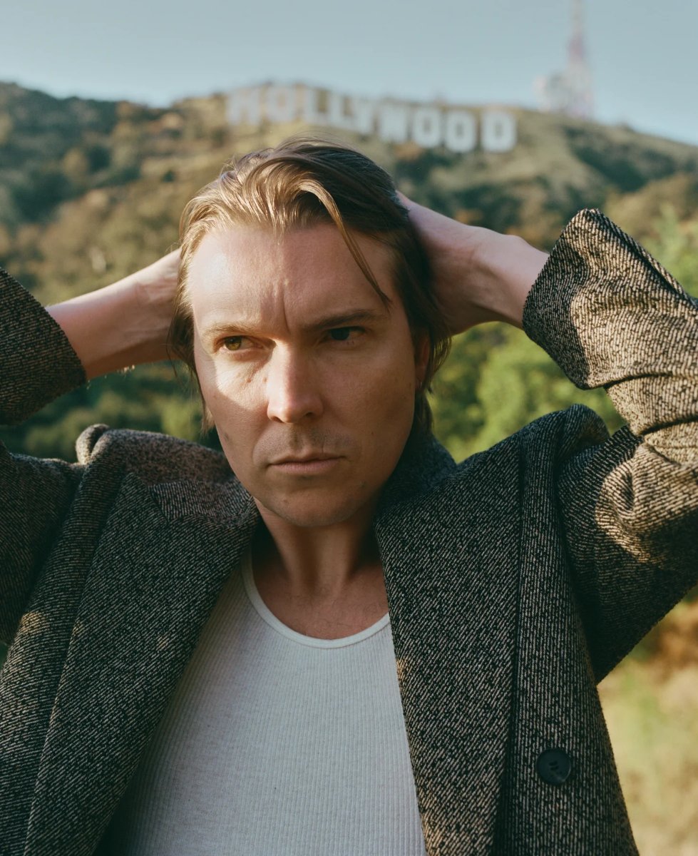Locandina di Alex Cameron
