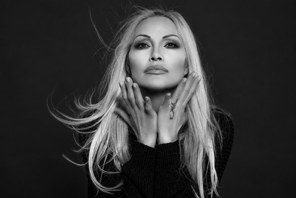 Locandina di Anna Oxa – Voce sorgente