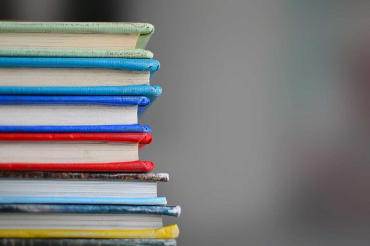Locandina di Autori in Biblioteca: il programma degli incontri