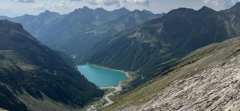 Locandina di CAI Milano - Alta Via di Neves e Cima Cadini