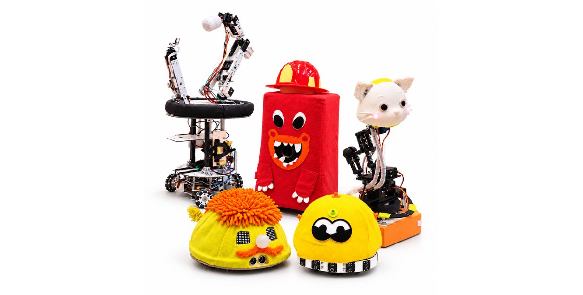 Locandina di CIAO ROBOT! / Giochi, coccole e avventure nel futuro