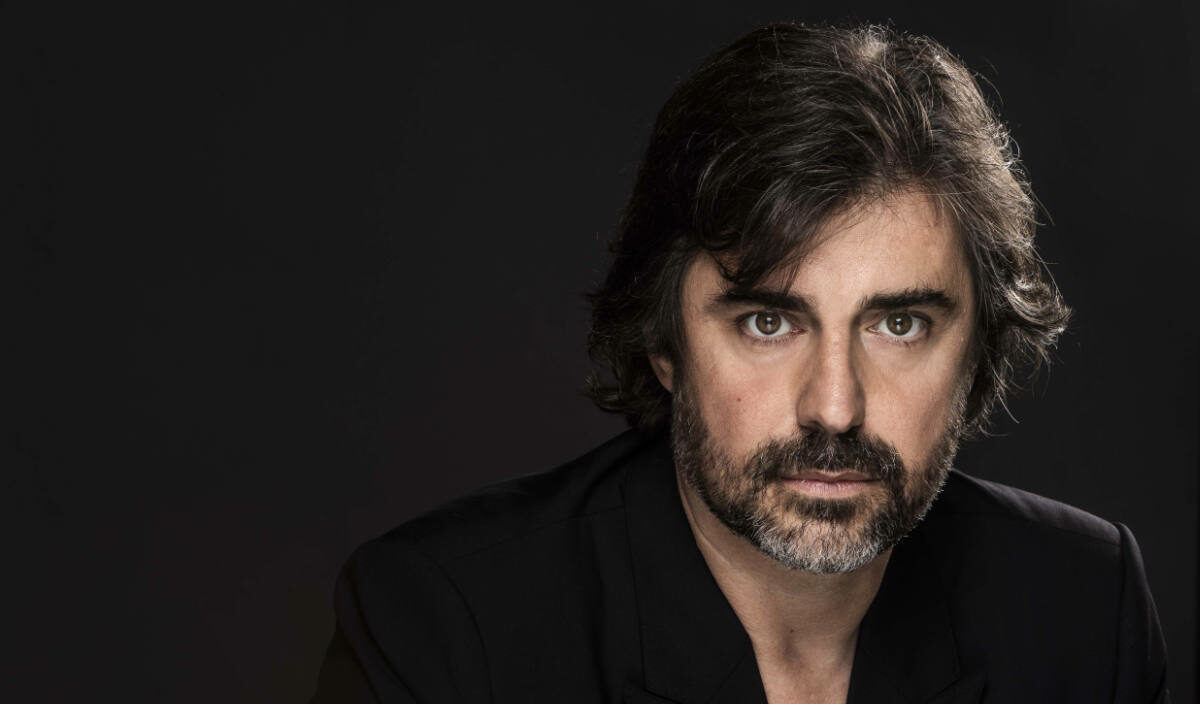 Locandina di Direttore: Alessandro Cadario, pianoforti: Valentina Gabrieli, Loris Bonetti