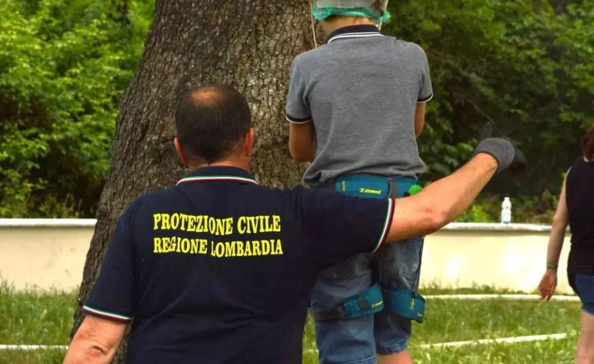Locandina di Domenica 4 ottobre torna la Giornata della Protezione Civile in Piazza