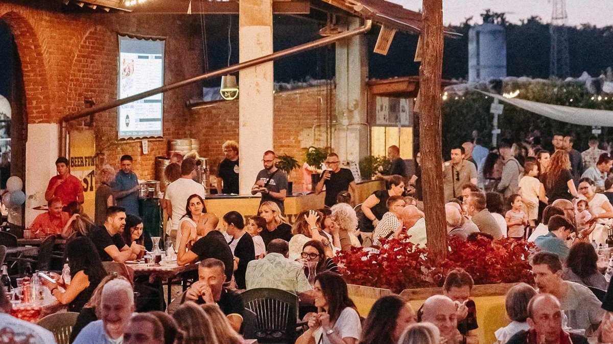 Locandina di FARM FEST