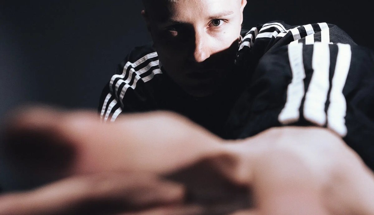 Locandina di GENAU: SHDW (Mutual Rytm / DE) at Bunker