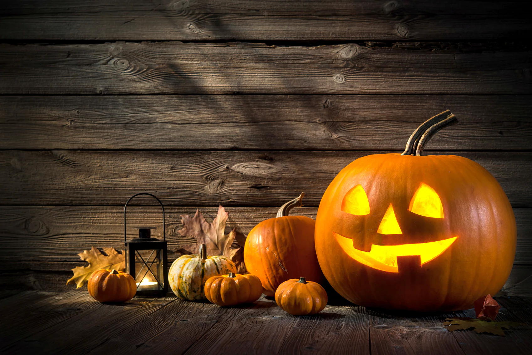 Locandina di Halloween in Biblioteca: laboratorio e lettura per bambini da 5 a 10 anni