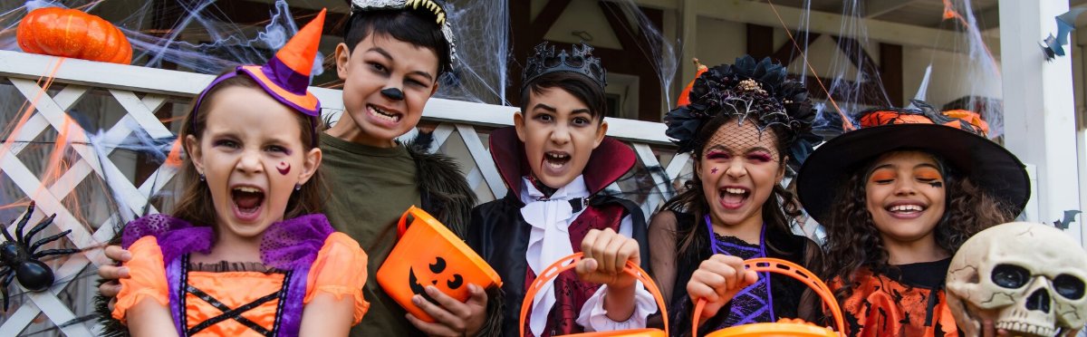 Locandina di HALLOWEEN MAGNETICO - Una serata da brividi, giochi e dolcetti