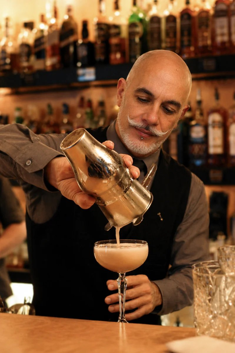 Locandina di Halloween Warm-Up: Ghost Tequila Night con Max La Rocca