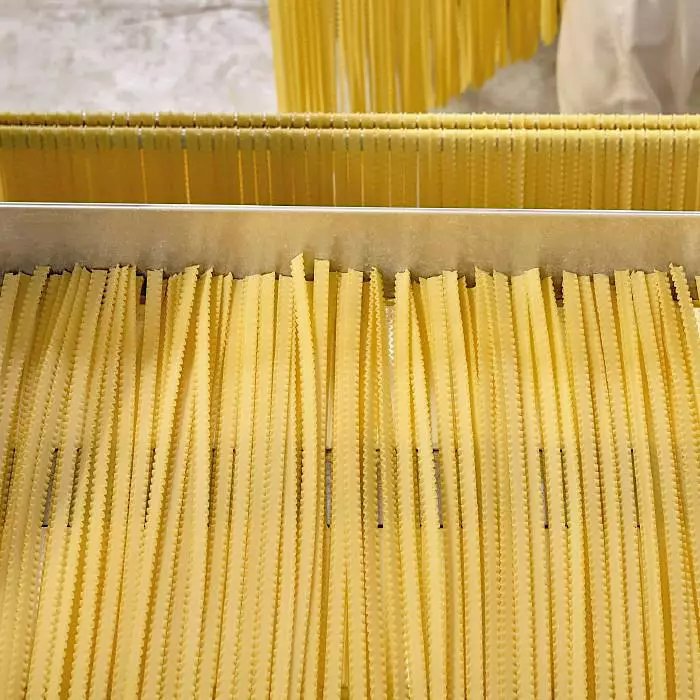 Locandina di L'ARTE DELLA PASTA ARTIGIANALE IN BASILICATA