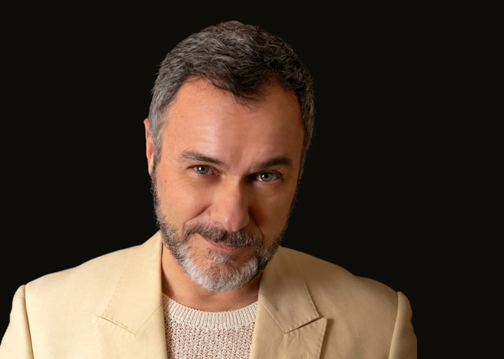 Locandina di MALINCONICO – MODERATAMENTE FELICE