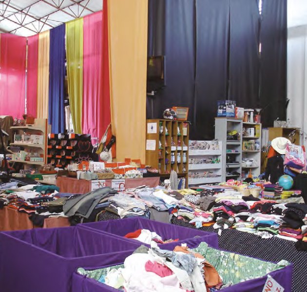 Locandina di Mercatino di raccolta fondi