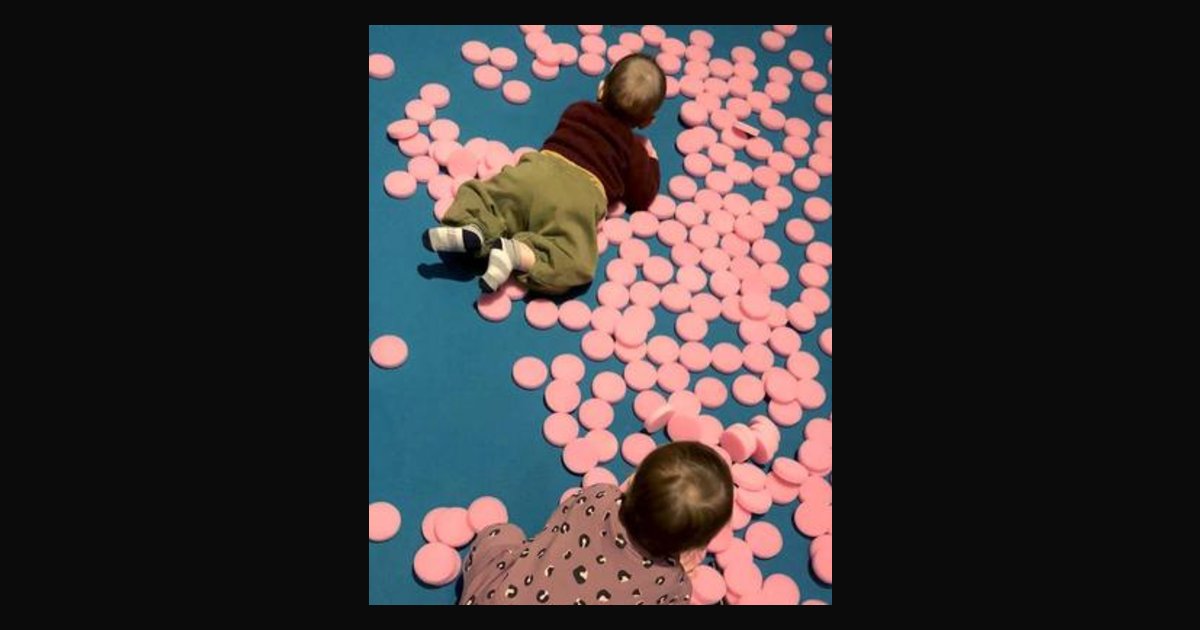 Locandina di NEO GENITORI E BAMBINI IN GIOCO
