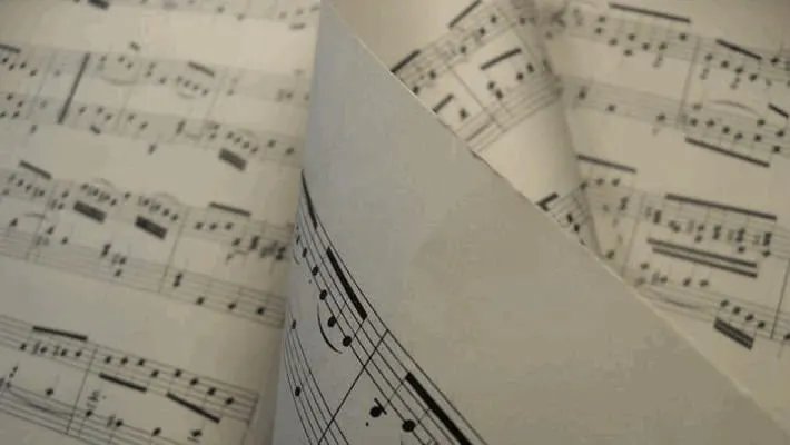 Locandina di Possiamo smettere di parlare dell’AI?