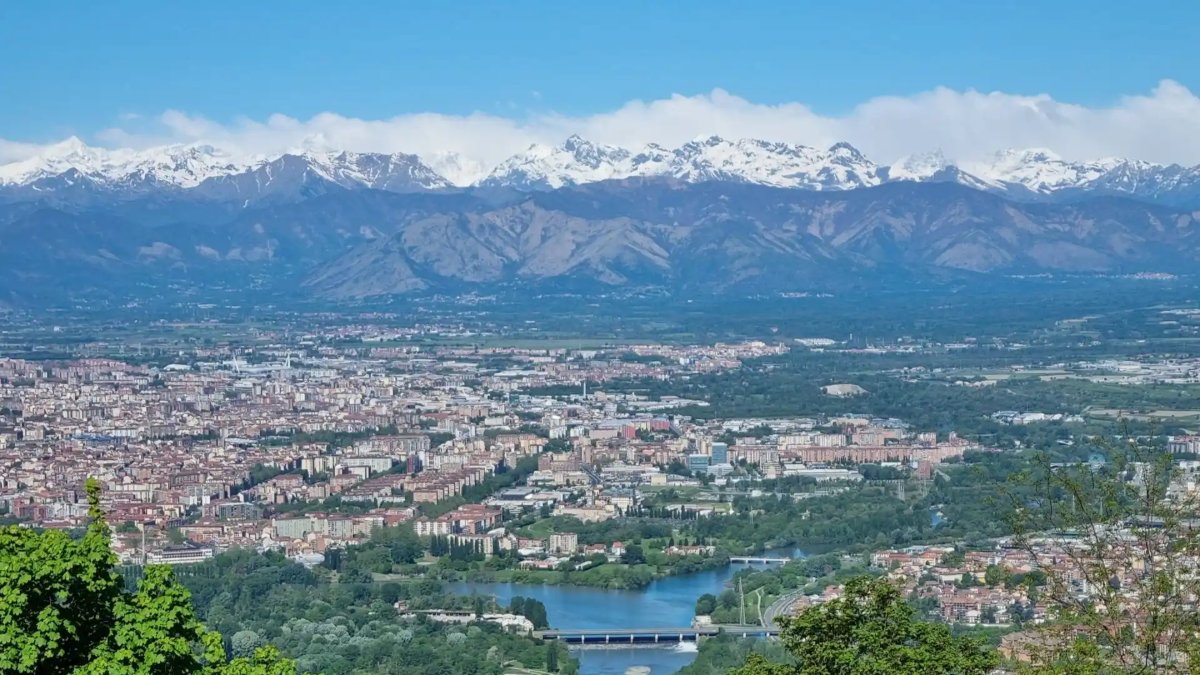 Locandina di Superga | Anello Sul Sentiero Balcone Delle Alpi e Monviso [T]