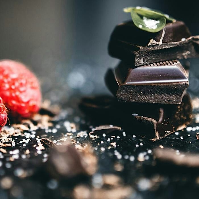 Locandina di TORTA AL CIOCCOLATO...E LAMPONI!
