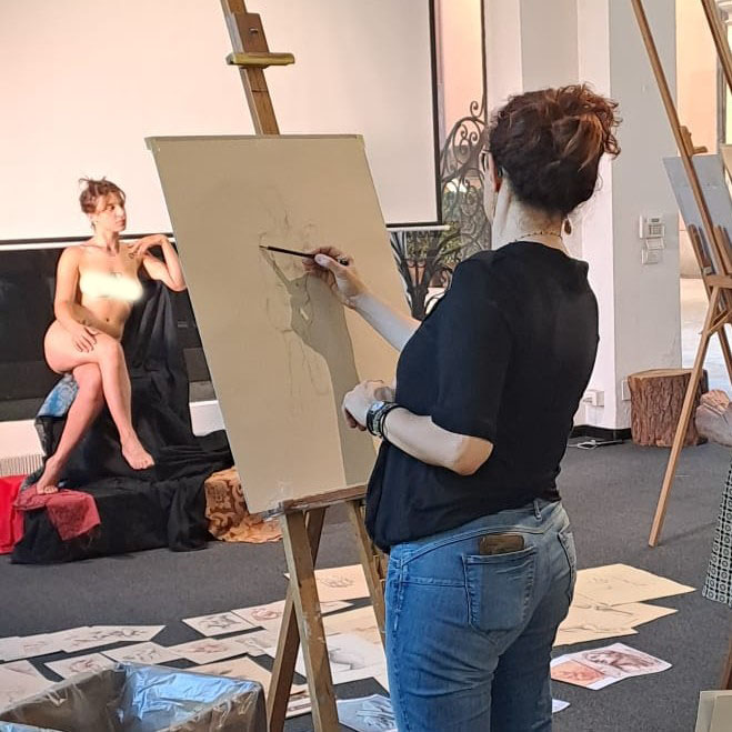 Locandina di WORKSHOP disegno con modella | 21 novembre 2026